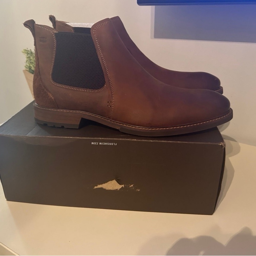 FLORSHEIM Men's Chalet Gore boot, Size 13 Brown. NIB